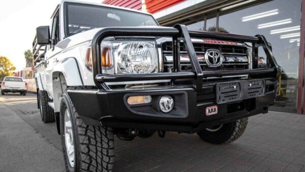 ARB Winch Bar with Flares - Land Cruiser 70 Series